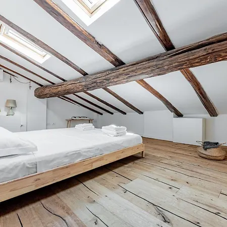 Realkasa Pratello Flat Apartamento *