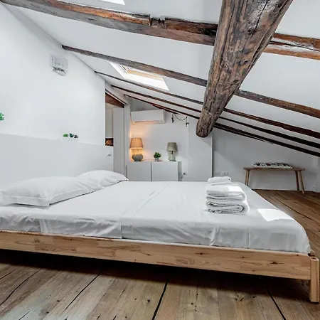 Realkasa Pratello Flat Appartement