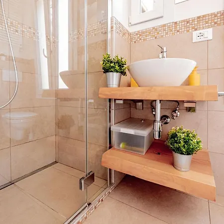 Realkasa Pratello Flat * Bologna